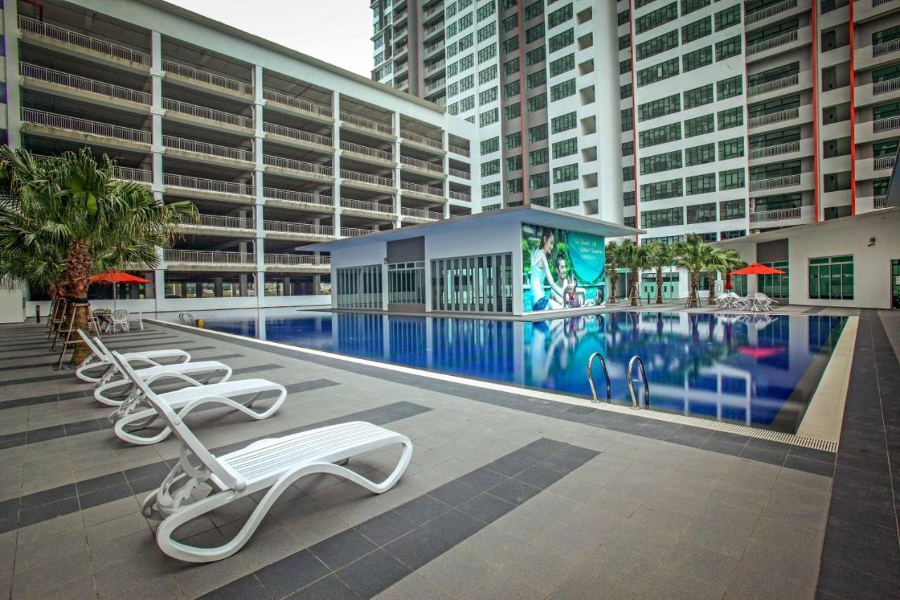 High Floor Studio Austin Regency Mount Austin W Balcony 3 Plus 1Pax 5 Mins Aeon Johor Bahru Exterior foto